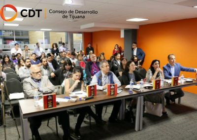 Inician emprendedores con programa de capacitación