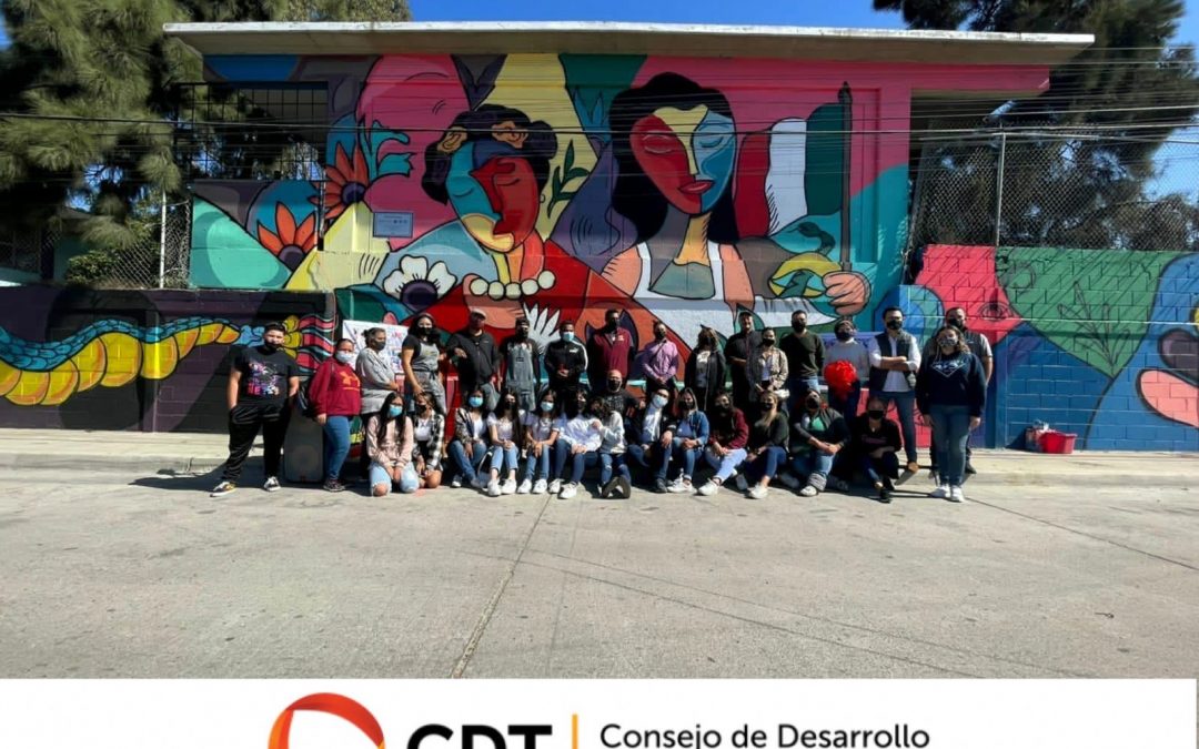 CDT crea e inaugura mural en zona escolar