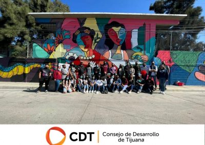 CDT crea e inaugura mural en zona escolar