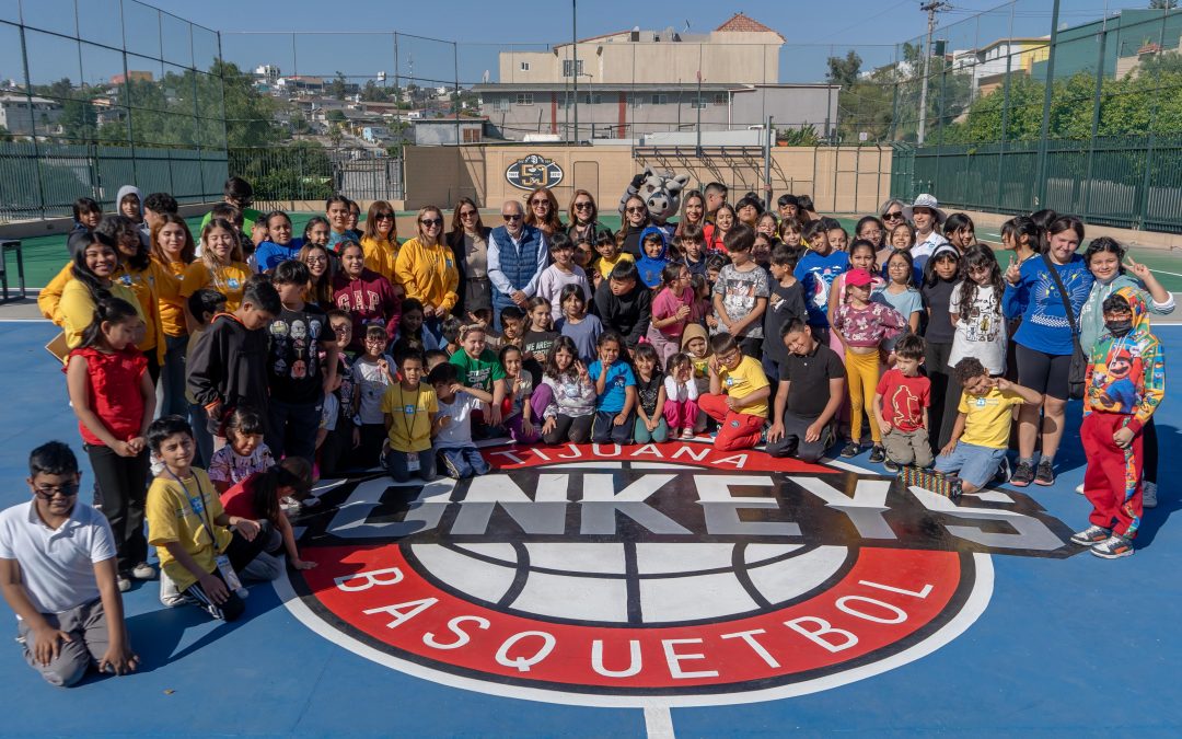 Reinauguran canchas deportivas del Club de Niños y Niñas de Tijuana con el apoyo de Zonkeys